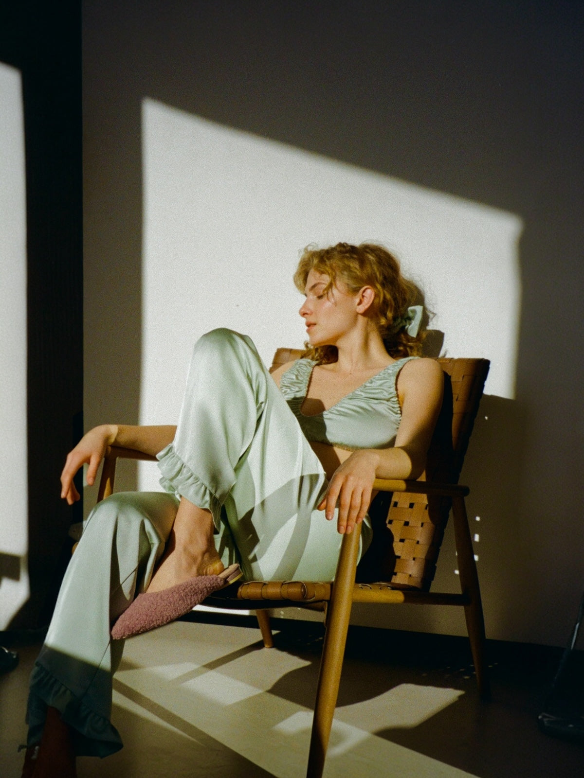 Silk ruffle pants green