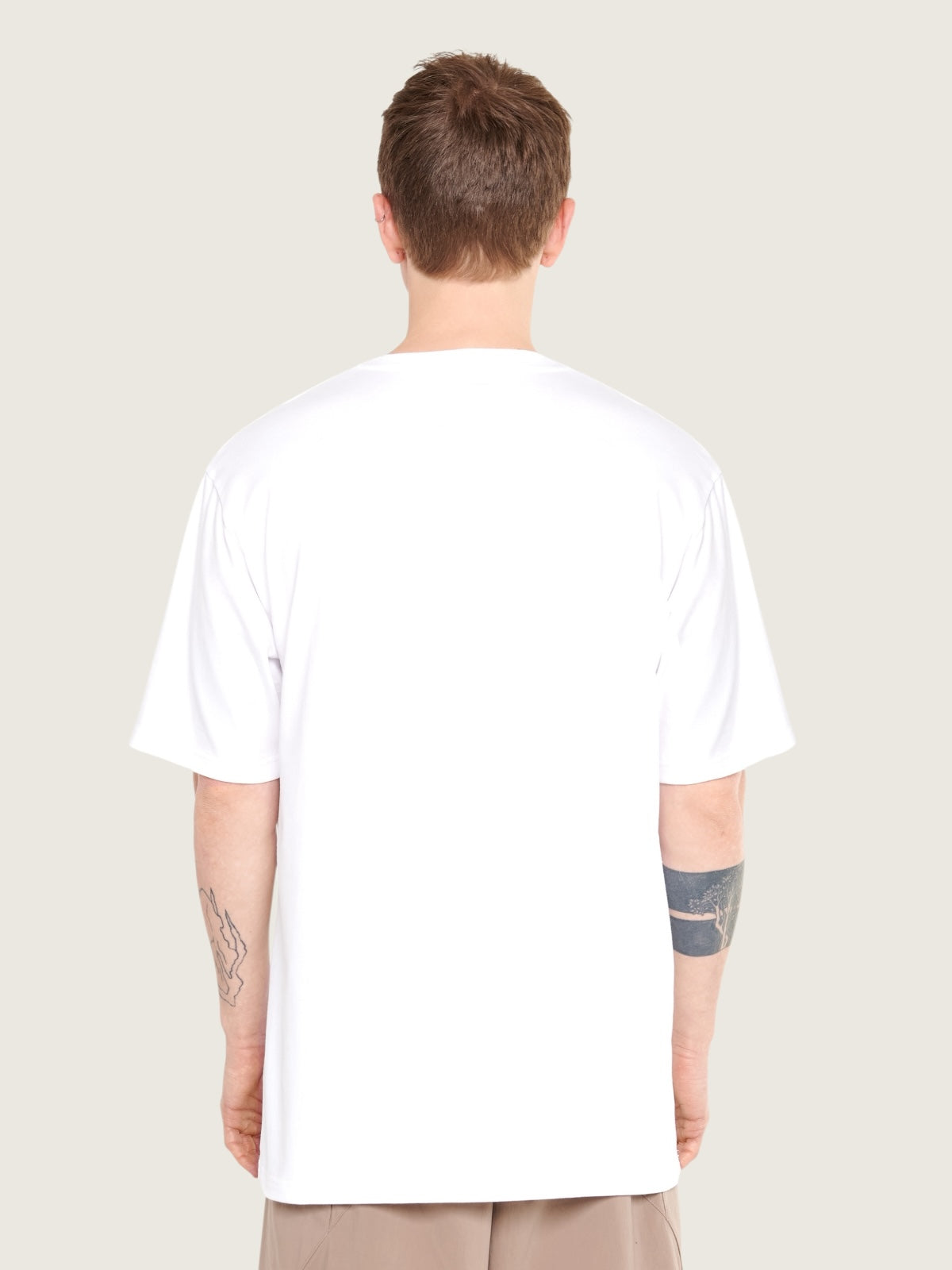 Overlap collar t-shirt