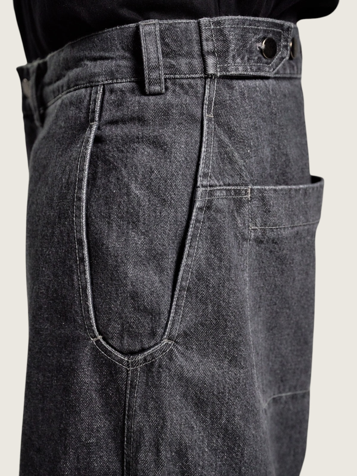 Adjusting jeans combo