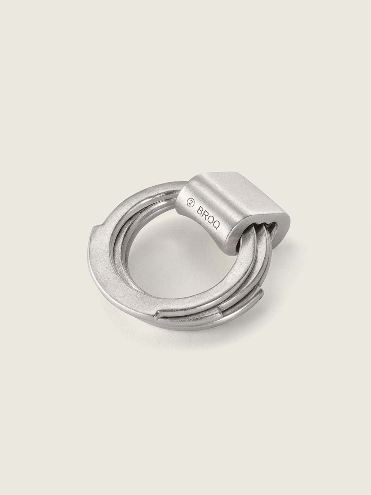 BROQxM0D44 ring