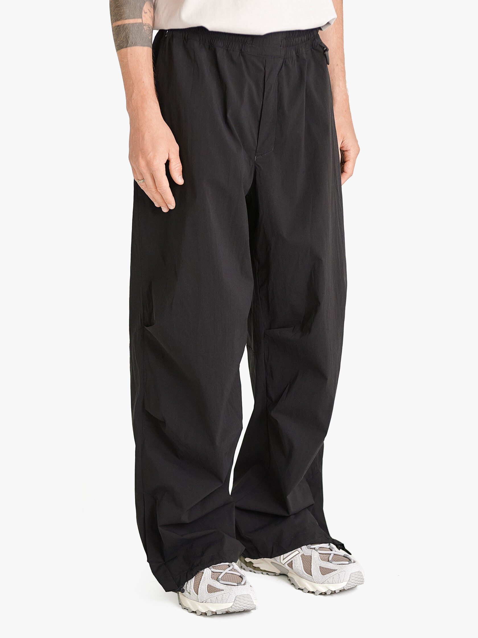 Pleat track pants black