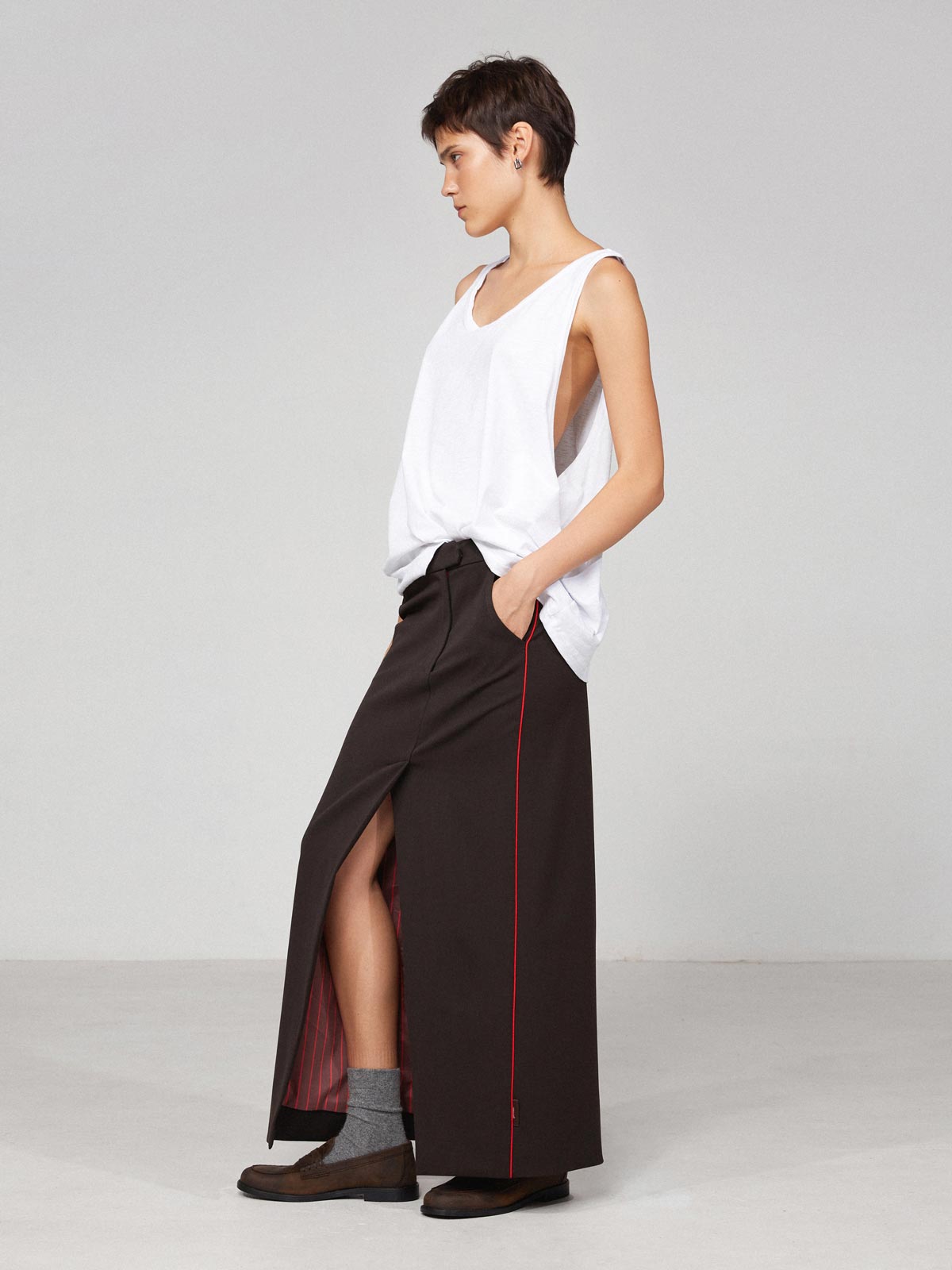 Brown line skirt