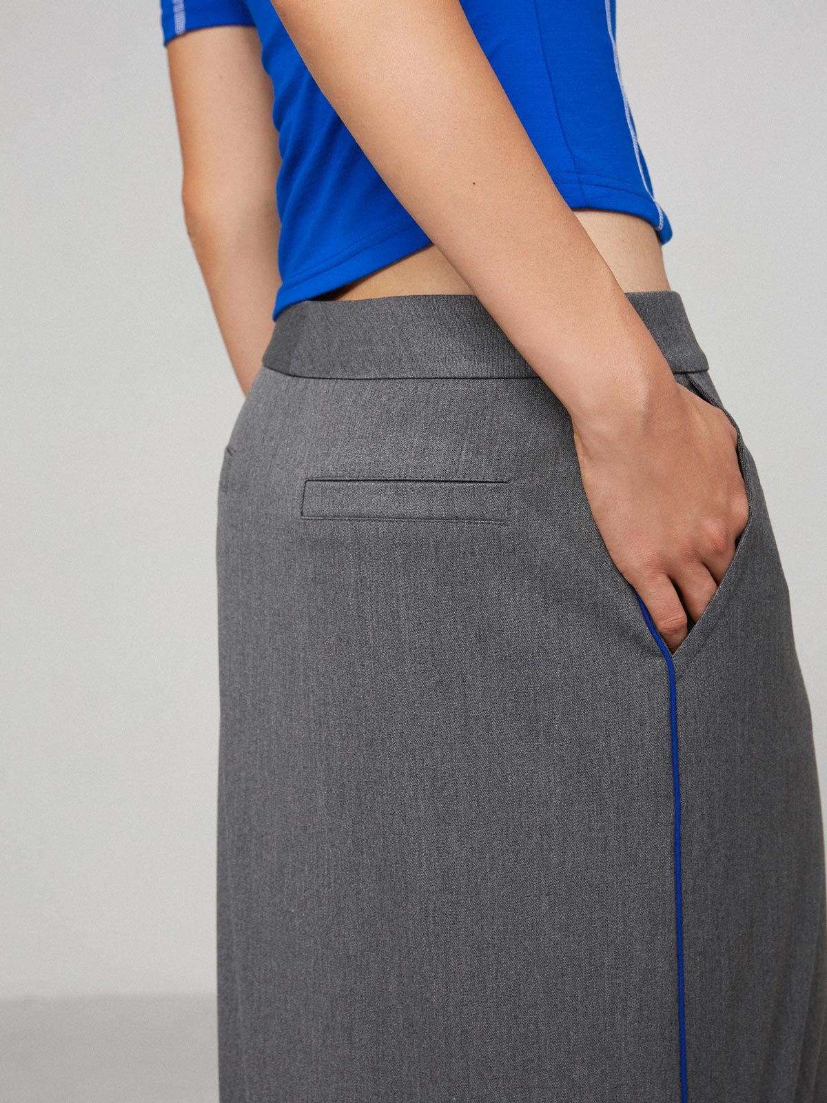 Grey line skirt