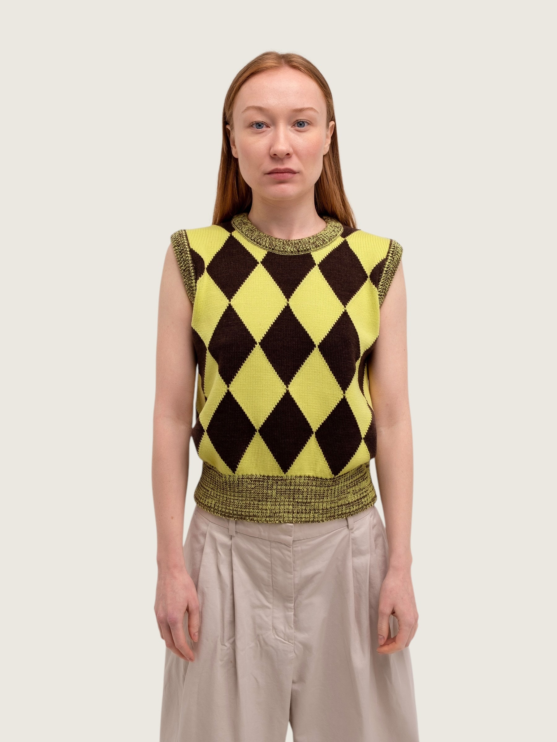 Knitted Chessboard vest Green and brown